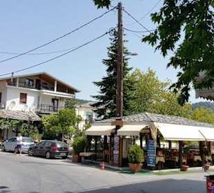 "Taverne Elena" m. Köstlichkeiten v. Grill