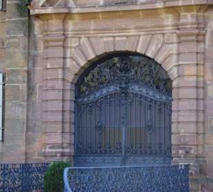 Eingang zum Schloß selbst