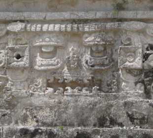 Relief an einer Ruine