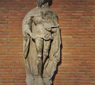 Originalfiguren vom Bremer Rathaus