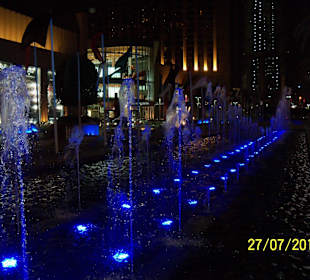 Springbrunnen vor der Dubai Mall