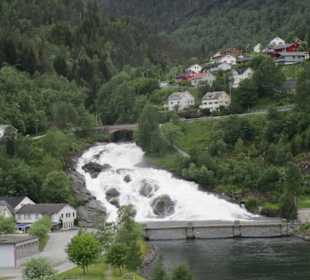  Hellesylt Wasserfall