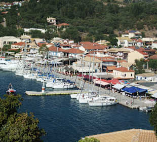 Sivota Hafenpromenade