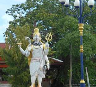 Wat Plai Laem