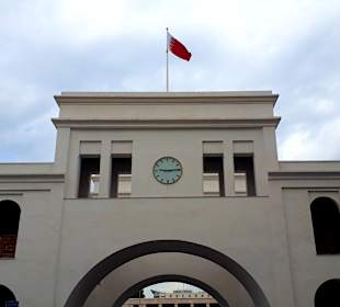Bab Al Bahrain