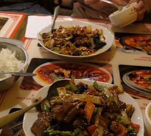 Berlin Wedding: Bei Asia Deli zum Abendessen