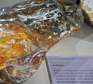 Ein riesiger Bernstein