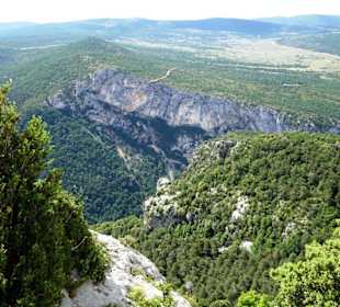 Blick von der Route des Crètes in den Canyon