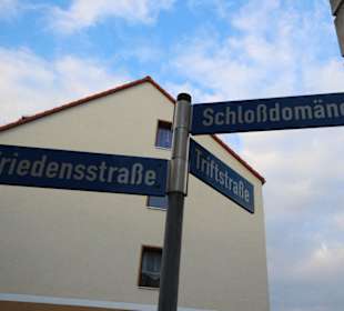 Wegweiser Straßenbeschilderung