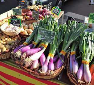 Impressionen vom Wochenmarkt Saint-Cyprien-Plage