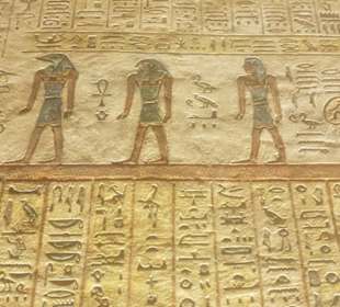 Hieroglyphen im Tal der Könige