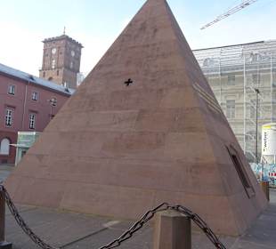 Pyramide