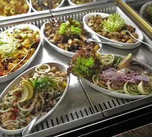 Vorspeisen-Büffet im Ristorante Rossini