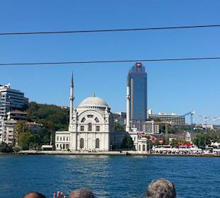 Ausblick auf Moschee in Üsküdür