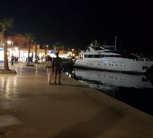 Hurghada Marina Boulevard