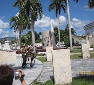 Wachwechsel am Mausoleum