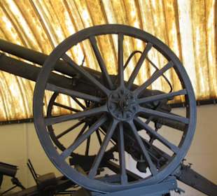 Auf dem Gelände des Militärmuseums Lesany