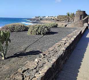 Strandpromenade Costa Teguise