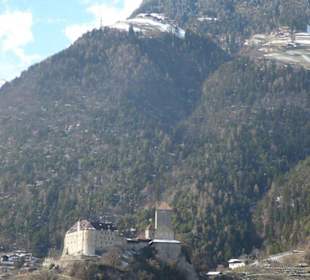 Schloss Tirol und Muthspitze