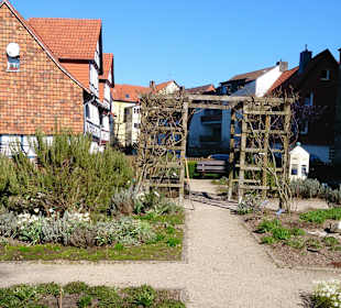 Kräutergarten an der Kath. Kirche