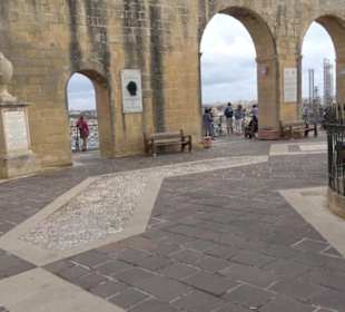 Upper Barrakka Gardens