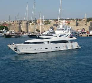 Międzynarodowy  Port  Rodos