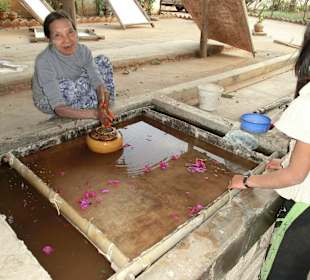 Hier wird das Papier geschöpft