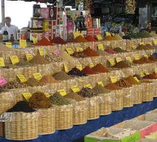 Gewürze  auf dem Markt