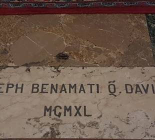 Im Boden eingebracht Marmor