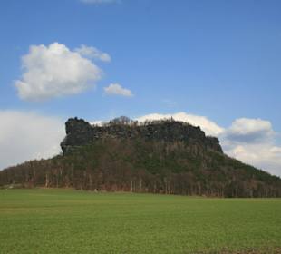Felsmassiv vom Panoramahotel aus gesehen
