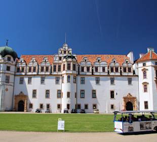 Das Schloss in seiner ganzen Pracht