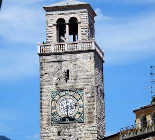 Blick auf den Torre Apponale