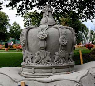 Königskrone aus Sand modelliert