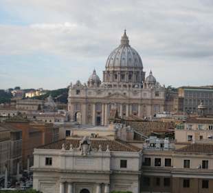 Blick auf den Petersdom von der Engelsburg