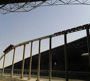 Achterbahn Yas Island Abu Dhabi Ferrari World