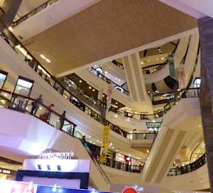 Shoppen auf 6 Etagen