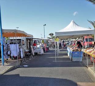 Impressionen vom Wochenmarkt Saint-Cyprien-Plage