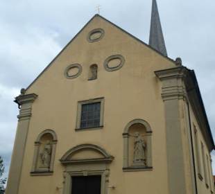 Die Kirche St. Johannes Baptist in Fahr am Main