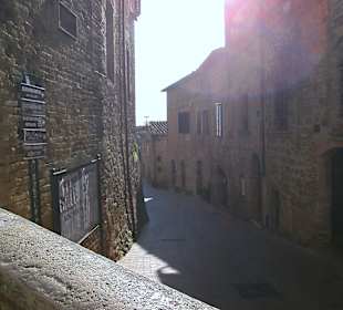 San Gimignano - aus der Nähe - aus der Ferne