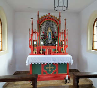 Der Altarraum der Marienkapelle Kaider