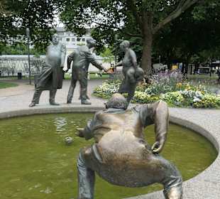 Beliebter Park und Treffpunkt beim Elisenbrunnen