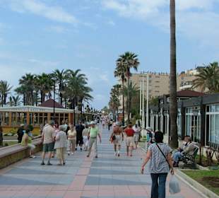 Promenade Richtung Hafen