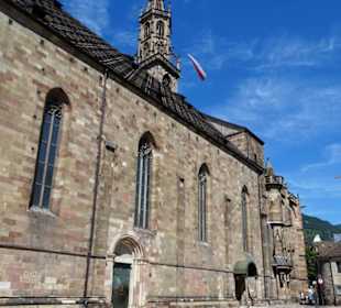 Die östliche Fassade des Domes