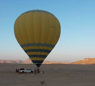 Ballonfahrt in den Sonnenaufgang