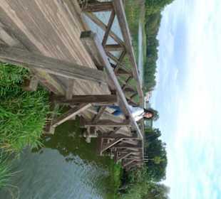 Мостик около замка