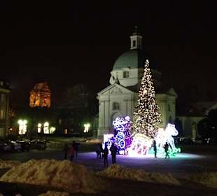 Rynek Nowego Miasta zimą