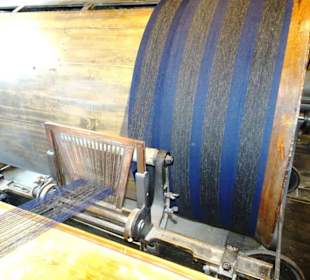 Rundgang durch die Maschinenhalle der Tuchfabrik