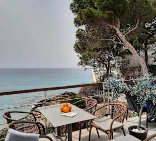 An der Promenade, zig Lokale