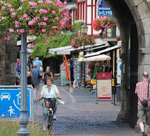 Blick durchs Untertor Ahrweiler