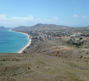 Blick auf Vila Baleira und den endlosen Strand